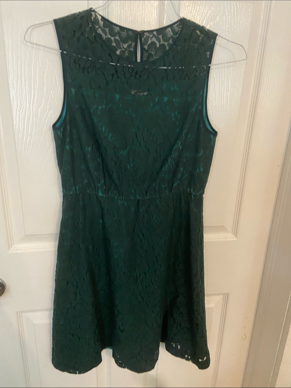 Fossil Forest Green Sleeveless Lace Midi Dress